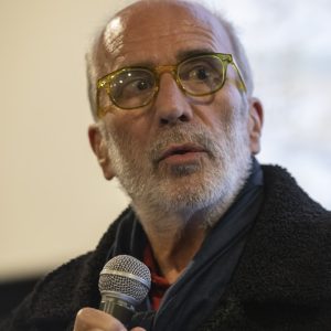 José Luis Sánchez Noriega, professeur à l’Université Complutense de Madrid, présente "Mario Camus, según el cine"de Sigfrid Monleón