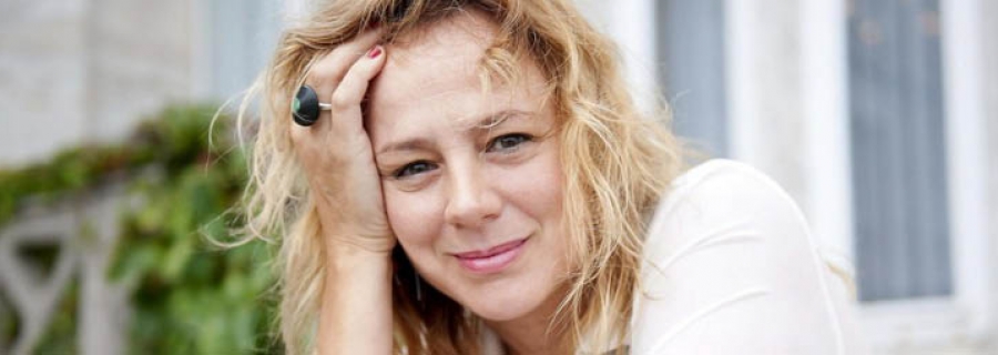 HOMMAGE EMMA SUAREZ