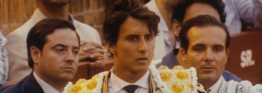 Tardes de soledad (2024)